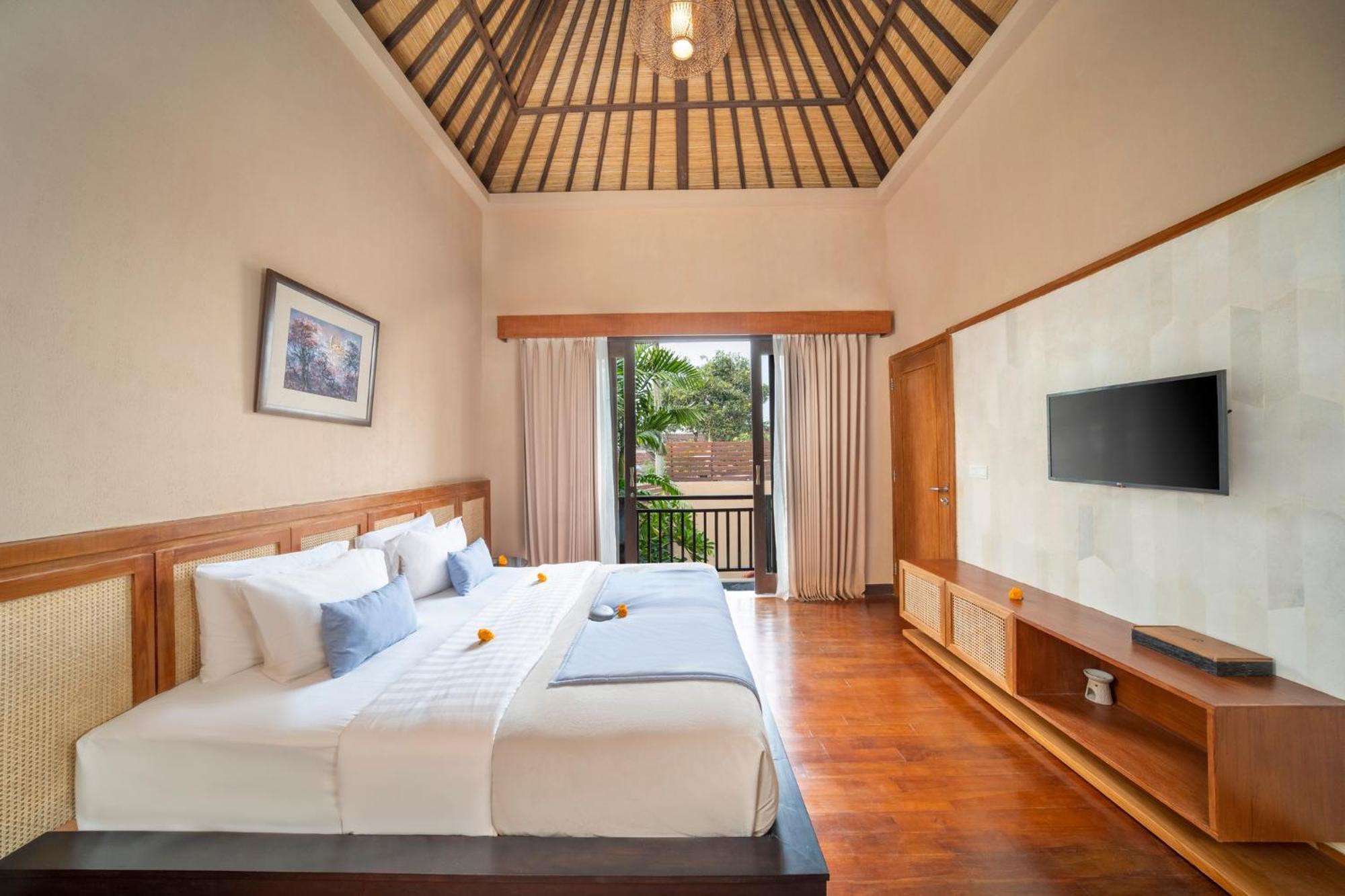 Canggu Circle Villa By Ini Vie Hospitality Extérieur photo