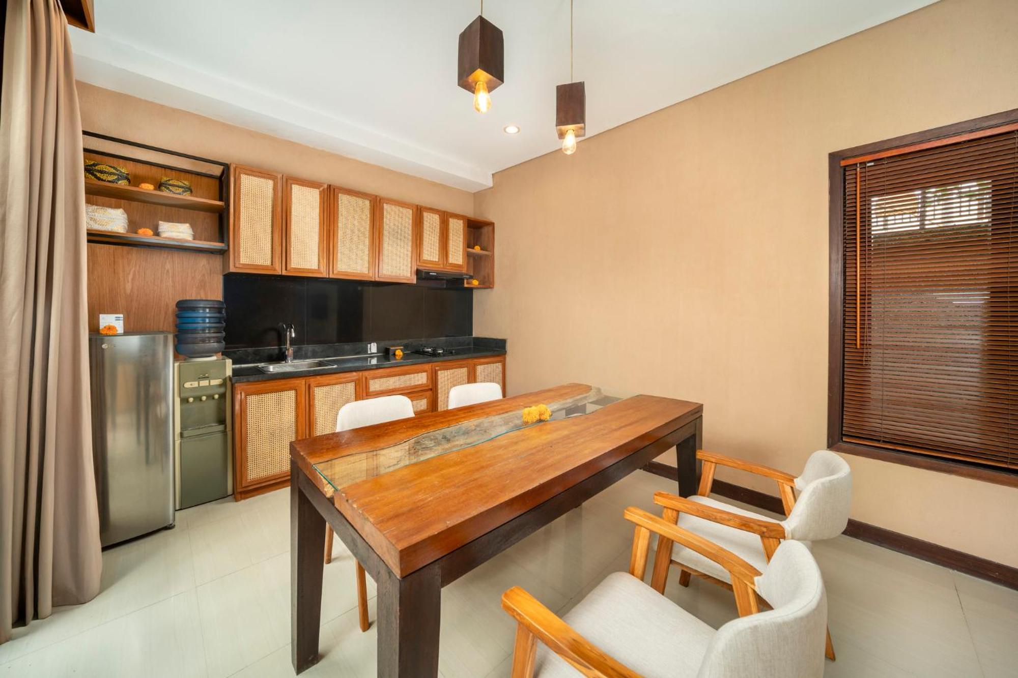 Canggu Circle Villa By Ini Vie Hospitality Extérieur photo