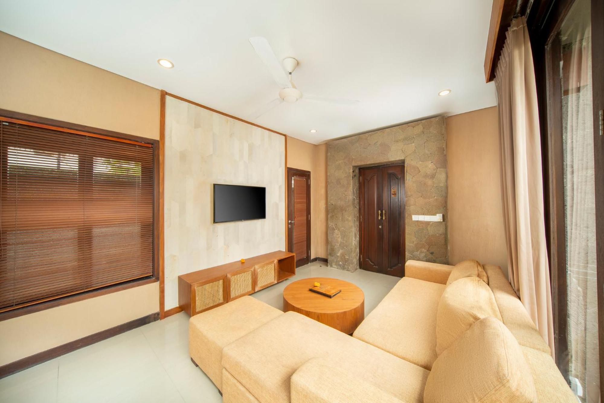 Canggu Circle Villa By Ini Vie Hospitality Extérieur photo
