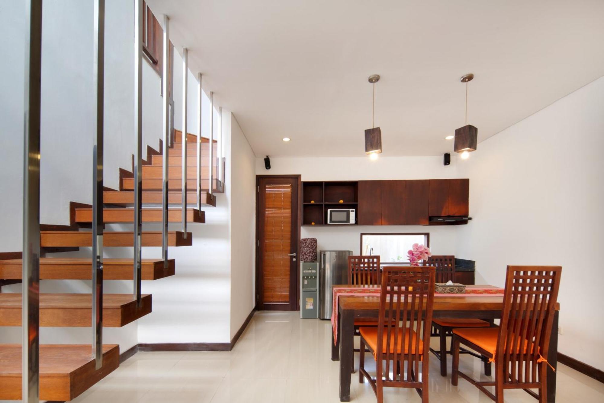 Canggu Circle Villa By Ini Vie Hospitality Extérieur photo