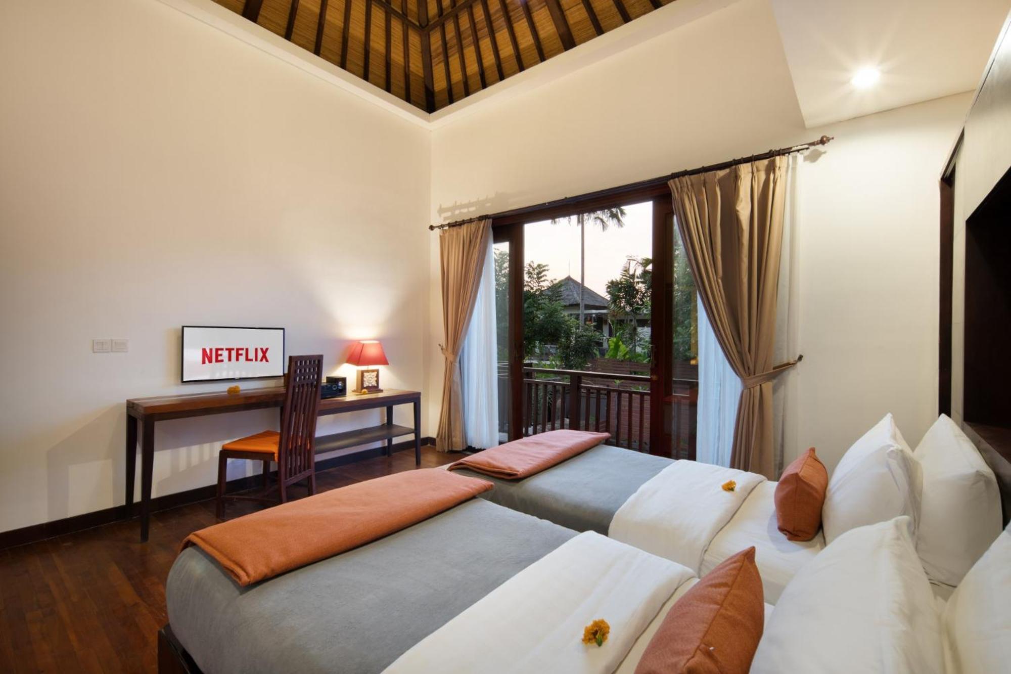 Canggu Circle Villa By Ini Vie Hospitality Extérieur photo