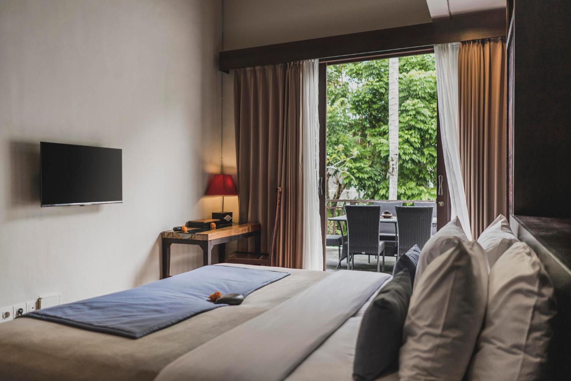 Canggu Circle Villa By Ini Vie Hospitality Extérieur photo