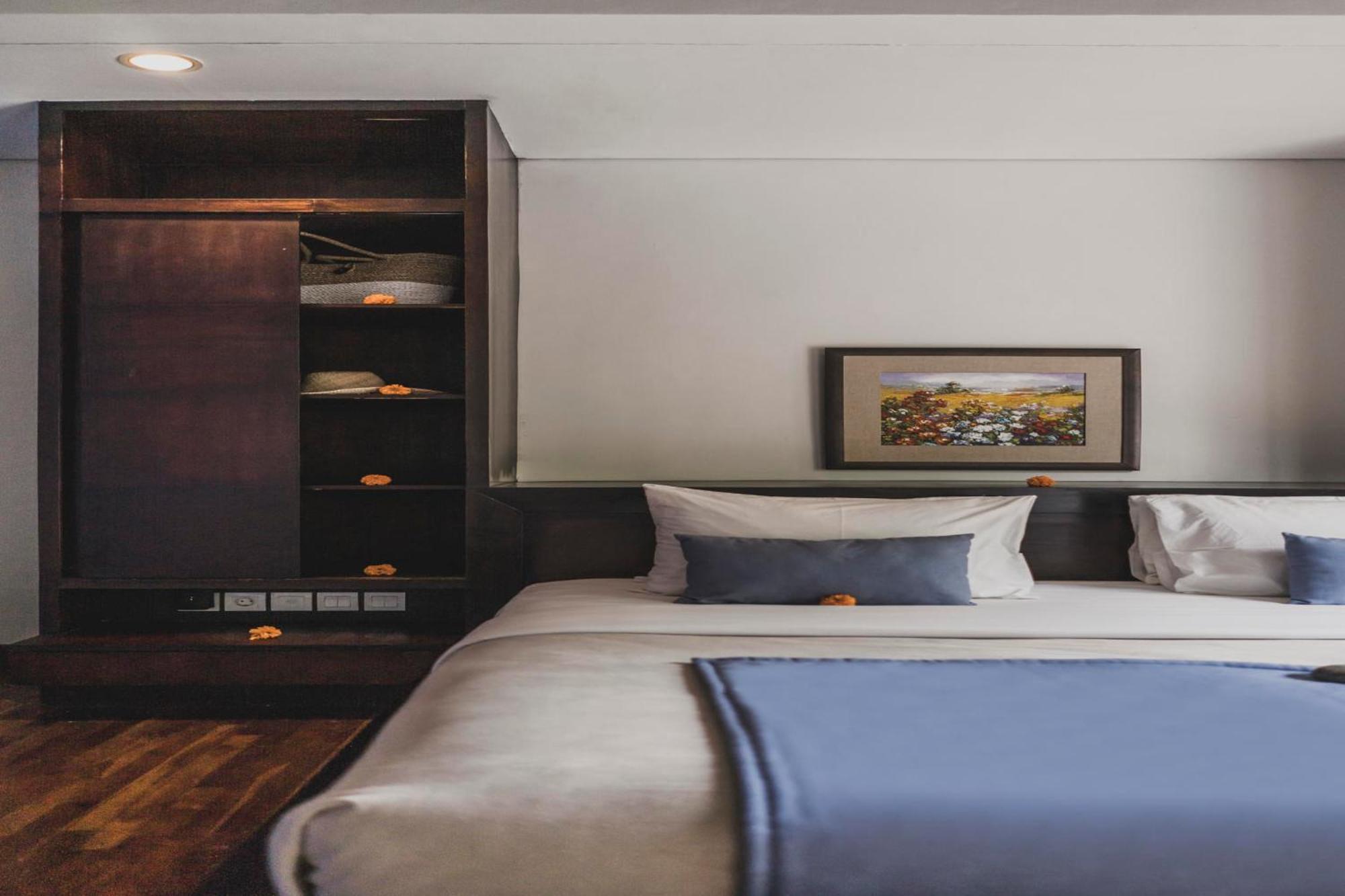 Canggu Circle Villa By Ini Vie Hospitality Extérieur photo