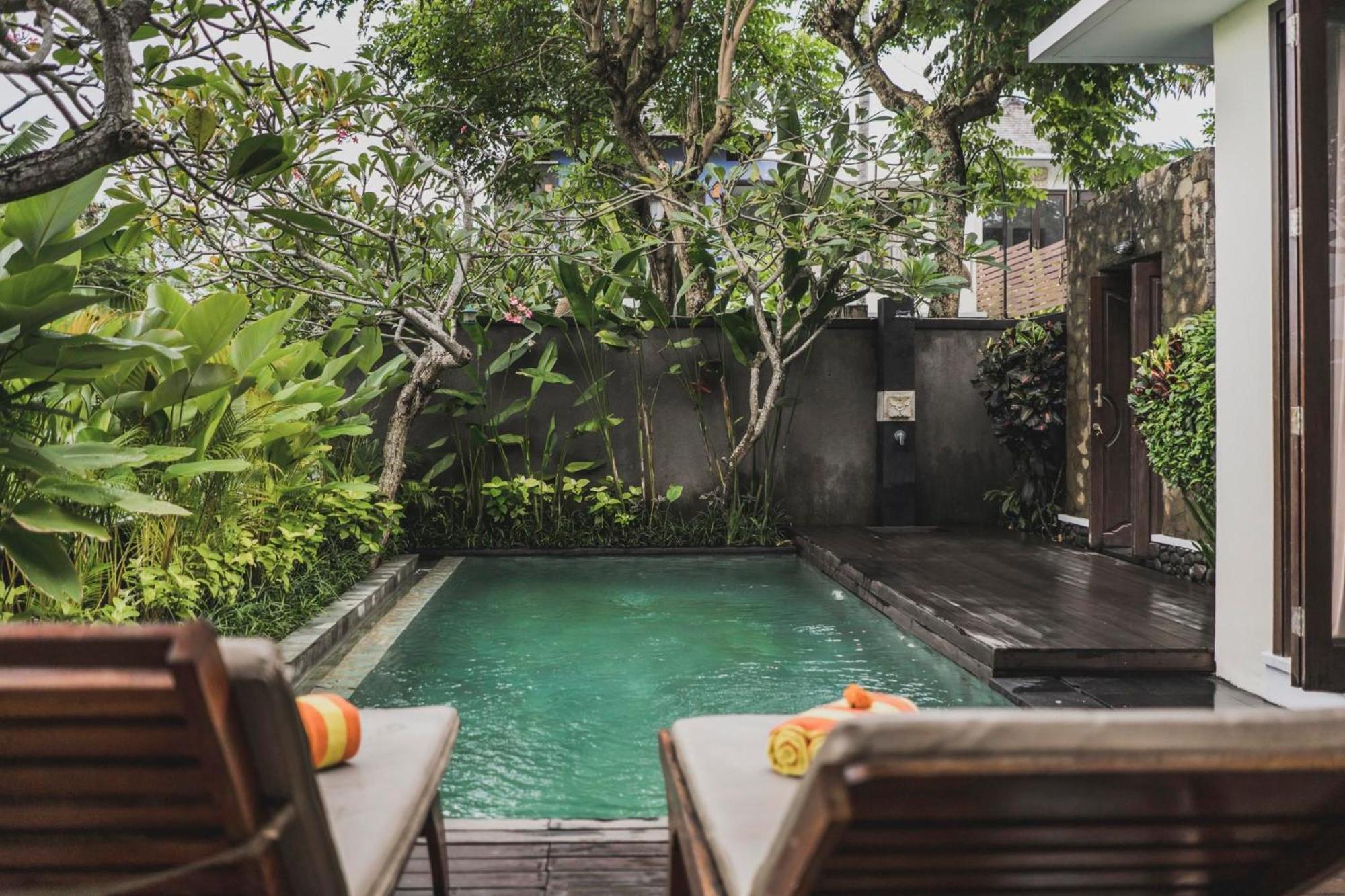 Canggu Circle Villa By Ini Vie Hospitality Extérieur photo